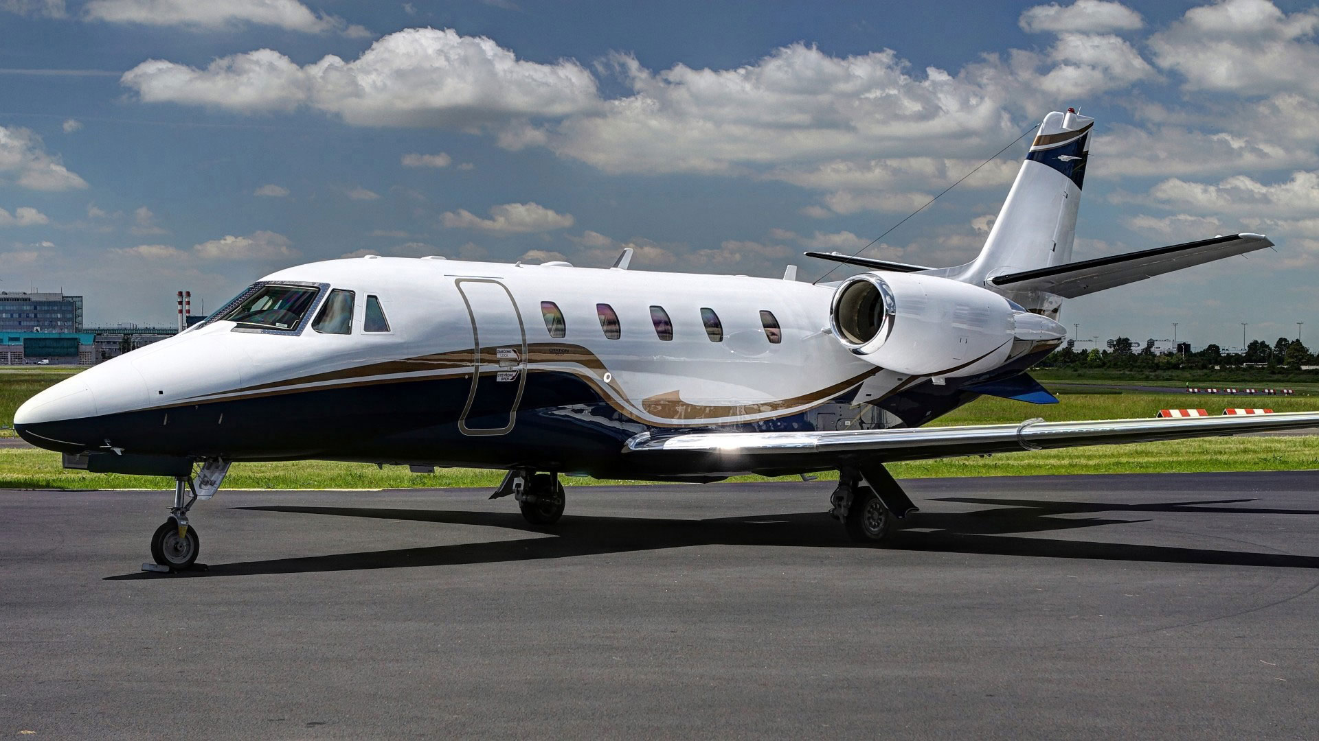 Superlight Jets Private Aircraft Charter Egasair